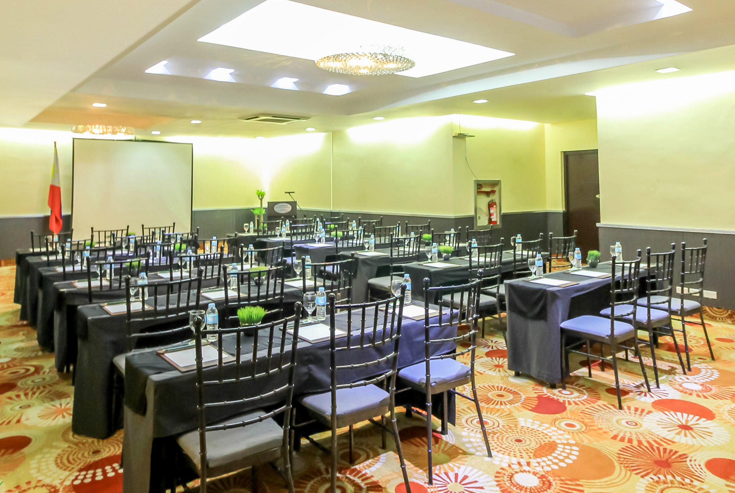 Hotel Meeting and Events Venue in Greenhills San Juan | Greenhills Elan Hotel Modern